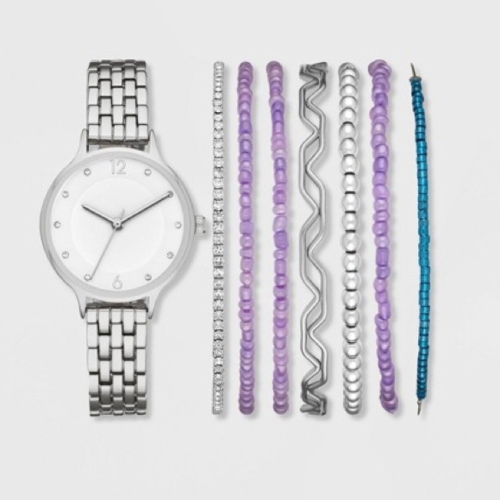 🎉HP🎉Women’s Watch and Bracelet Set